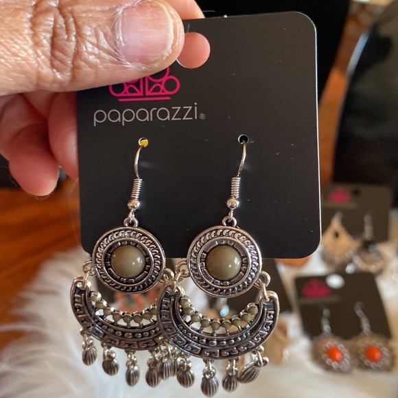 Everything must go sale - Picture 2 of 11